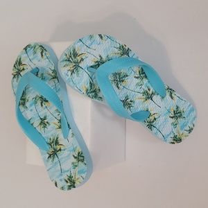 NWOT 12-13 Little Boys Palm Tree Design Flip Flop Sandals by Old Navy